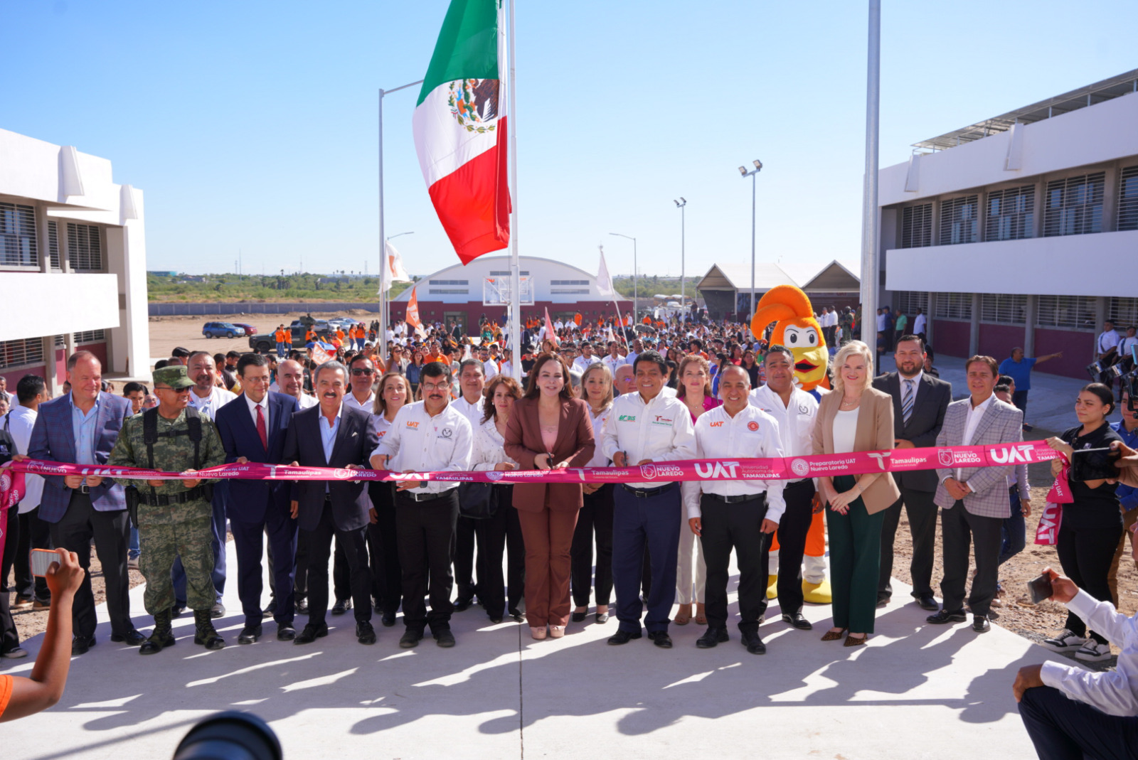 Tiene Nuevo Laredo primera preparatoria UAT